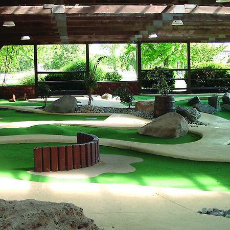 Circle M Rv & Camping Resort - Caravan Park Millersville Esterno foto