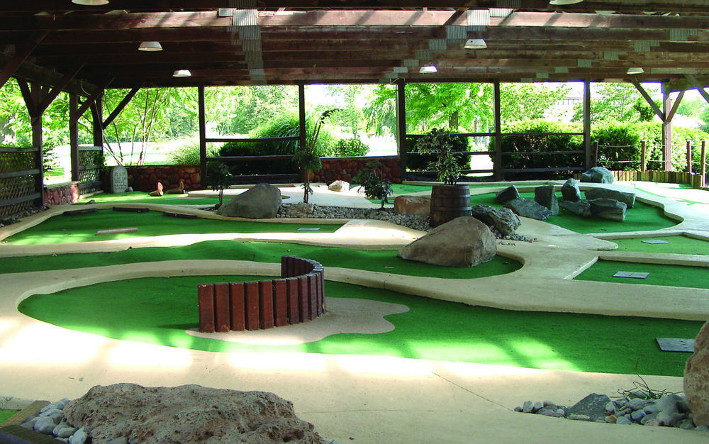 Circle M Rv & Camping Resort - Caravan Park Millersville Esterno foto