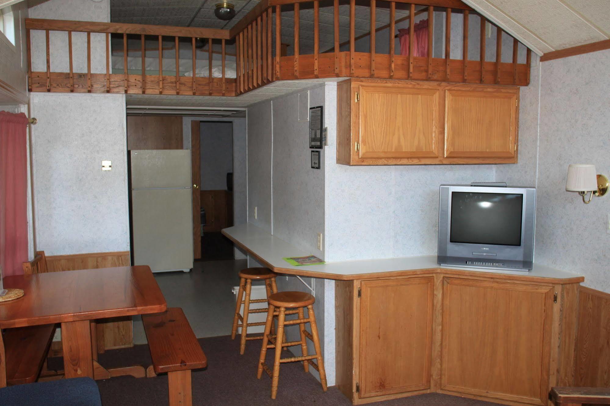 Circle M Rv & Camping Resort - Caravan Park Millersville Esterno foto