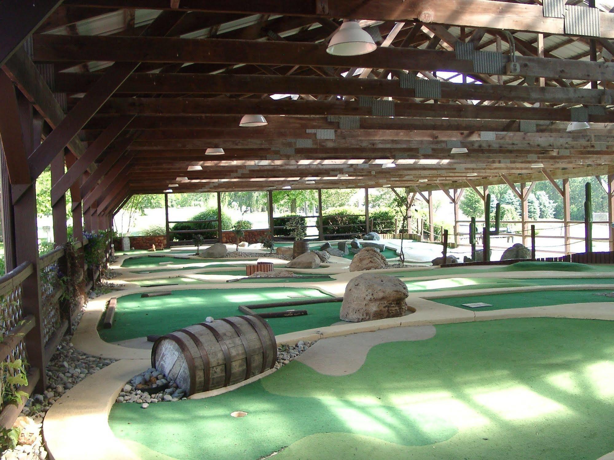 Circle M Rv & Camping Resort - Caravan Park Millersville Esterno foto