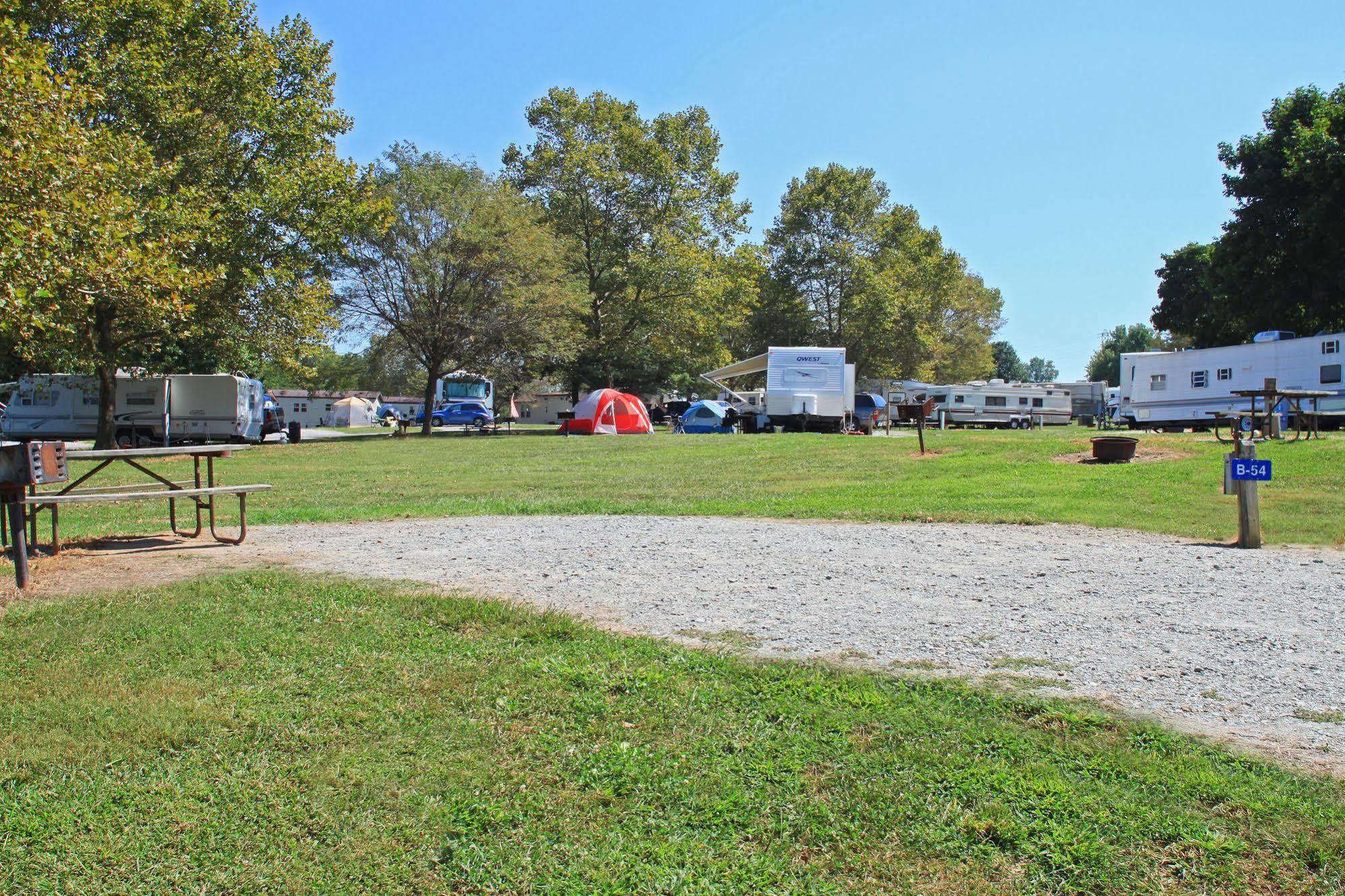 Circle M Rv & Camping Resort - Caravan Park Millersville Esterno foto